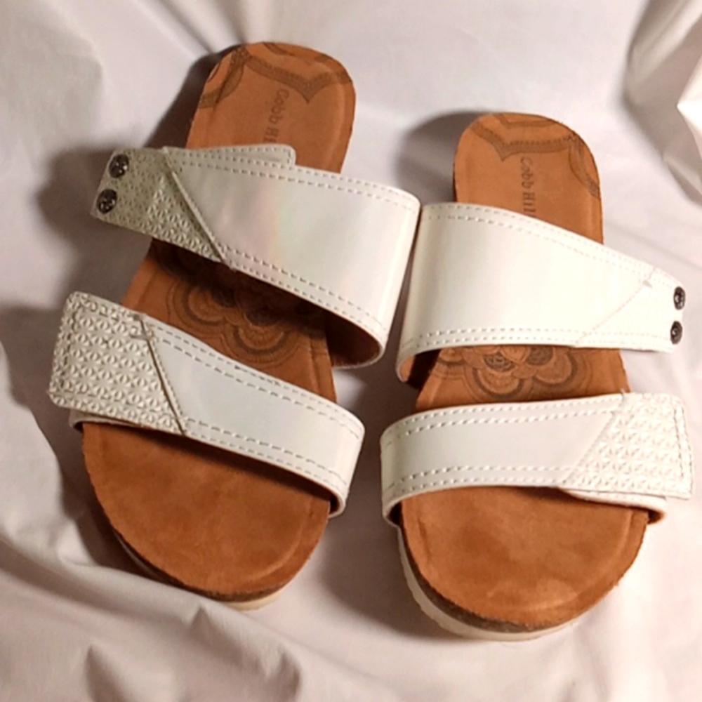 White leather Textured adjustable double strap sandals Cobb Hill